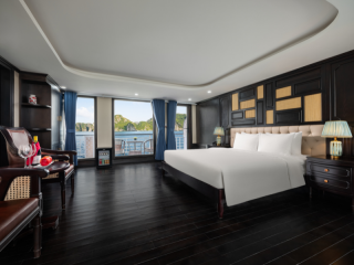 Amanda Pearl Ha Long
