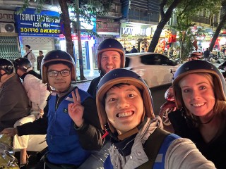 Hanoi After Dark Vespa Tour (4 hours): Street Foods & Drinks + Night Vibes + Lively Rides + Fun & Safe - All inclusive