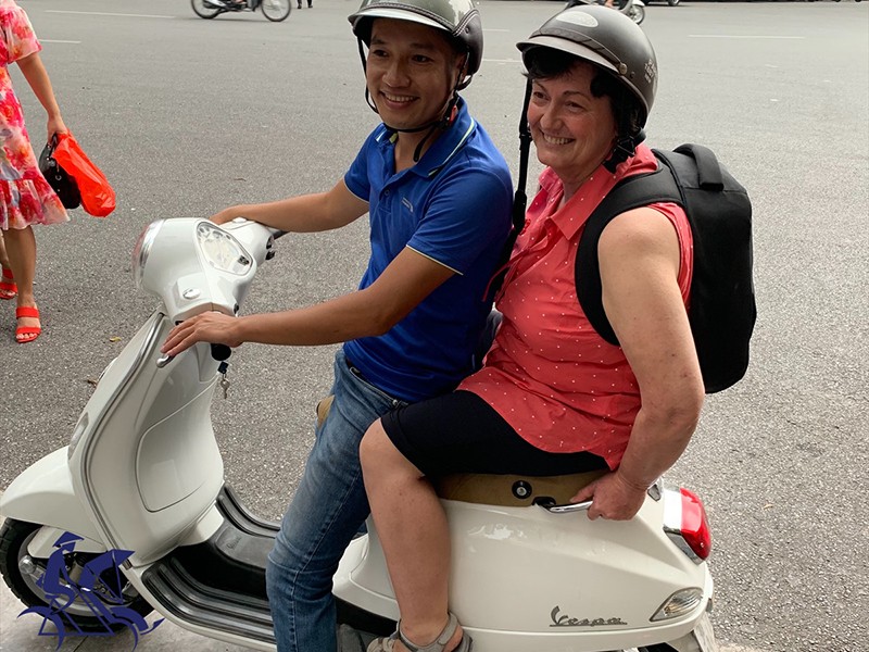 Hanoi Vespa Tour with Street food & Cyclo tour (4,5 hours) - Private tour - 35% off