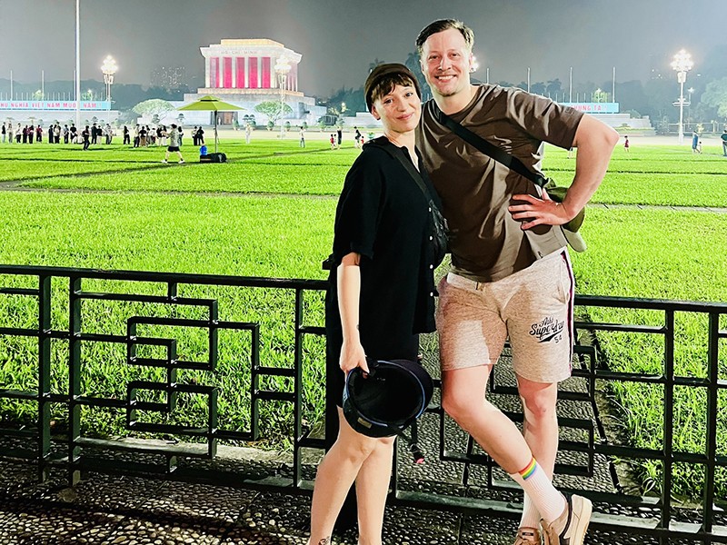 Hanoi After Dark Vespa Tour (4 hours): Street Foods & Drinks + Night Vibes + Lively Rides + Fun & Safe - All inclusive