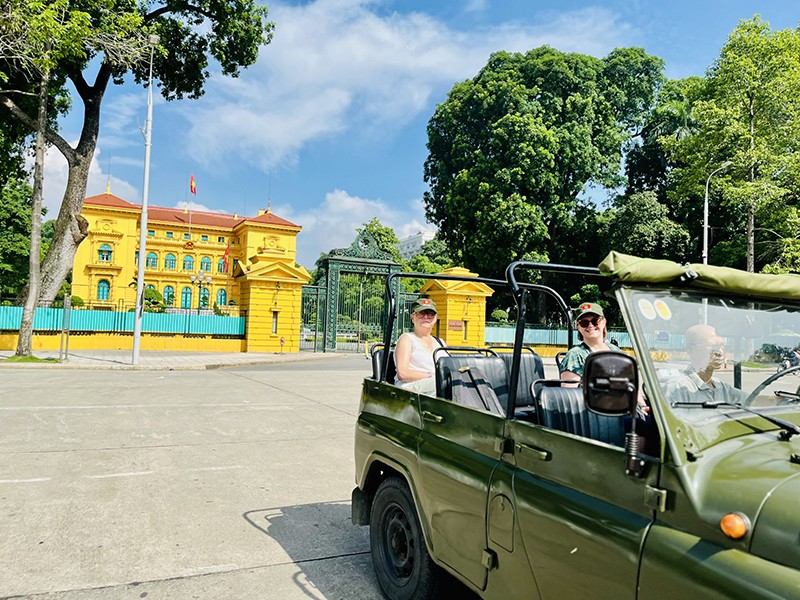 Hanoi City Jeep Tour Half-day: Food, Culture & Fun (4 hours)