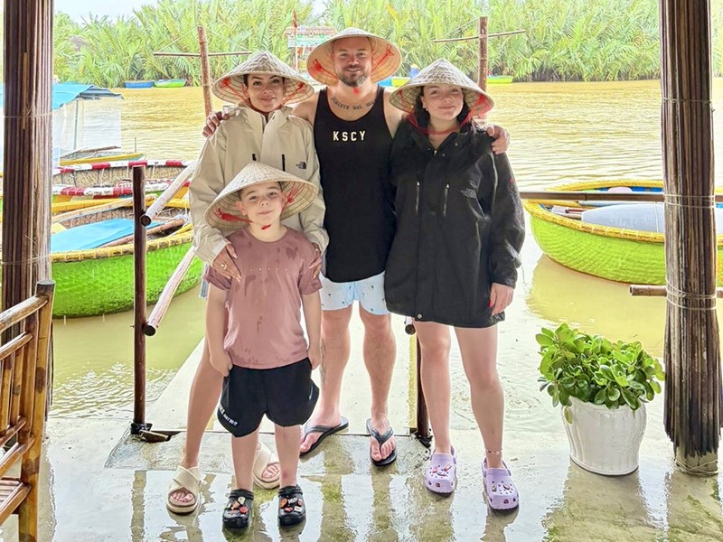 Amazing Vietnam 14 Days 13 Nights Family Luxury Private Package Tour