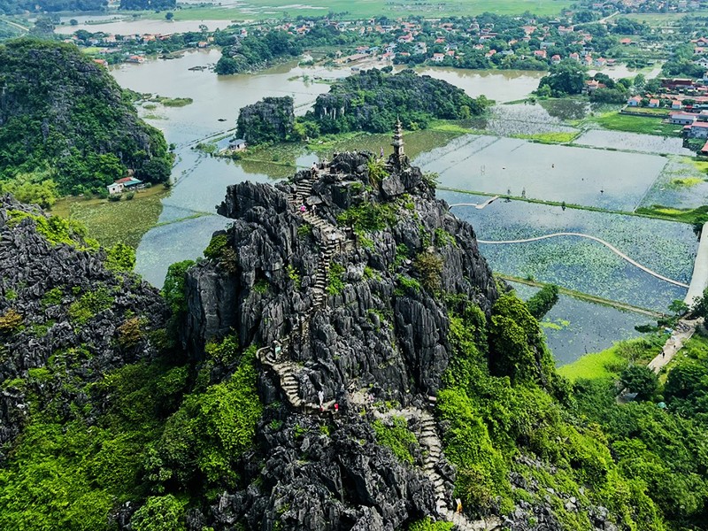 The Best of Vietnam & Laos 14 Days 13 Nights Private Package Tour
