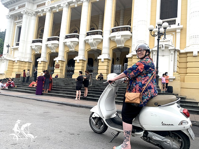 Hanoi Vespa Half-day Tour with Street food (3 hours) - Private tour - 35% off