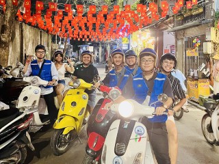 Hanoi After Dark Vespa Tour (4 hours): Street Foods & Drinks + Train Street + Night Vibes + Lively Rides + Fun & Safe - All inclusive