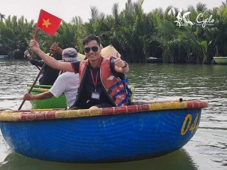 Essential Vietnam 10 Days 09 Nights Package Tour (local group tour) - 30% off