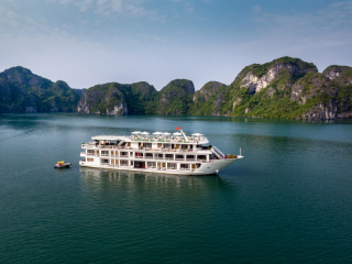 Amanda Pearl Ha Long