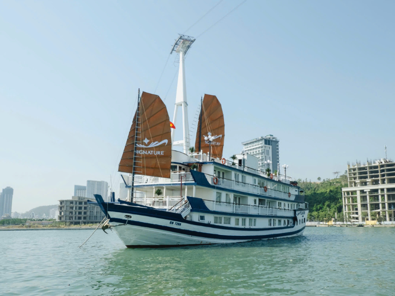 Signature Ha Long Cruise