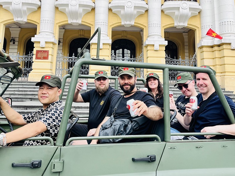 Hanoi City Jeep Tour Half-day: Food, Culture & Fun (4 hours)