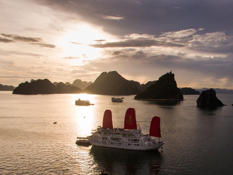 Syrena Cruises - 40% off