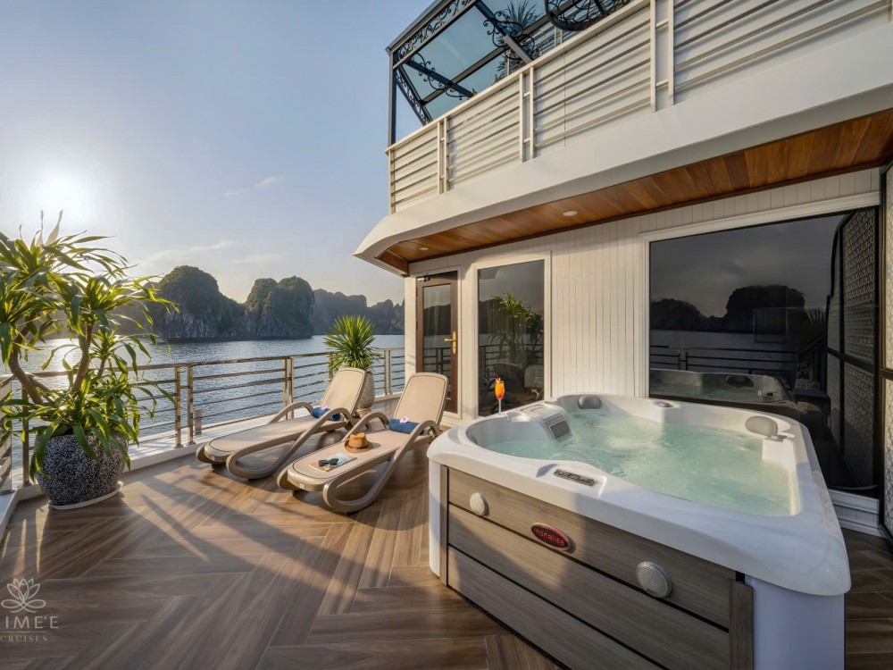 Aime'e Cruises 