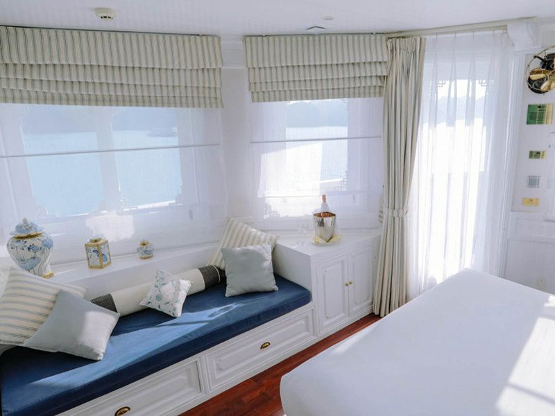 Au Co Suite