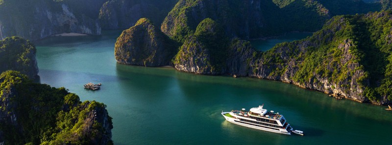Halong Bay Cruises, Vietnam - Luxury Cruises - Big Offers 2025 & 2026